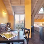 Tra Le Torri