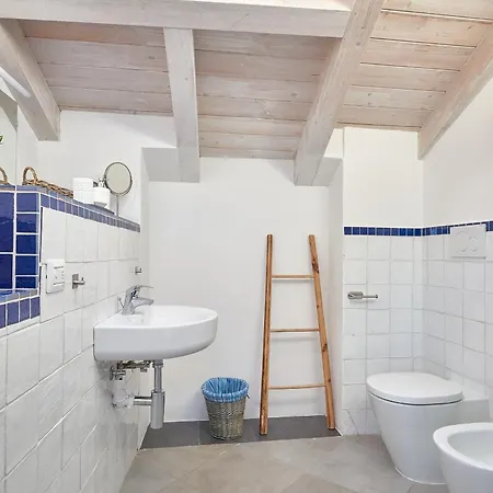 Italianway - Tra Le Torri * Albenga